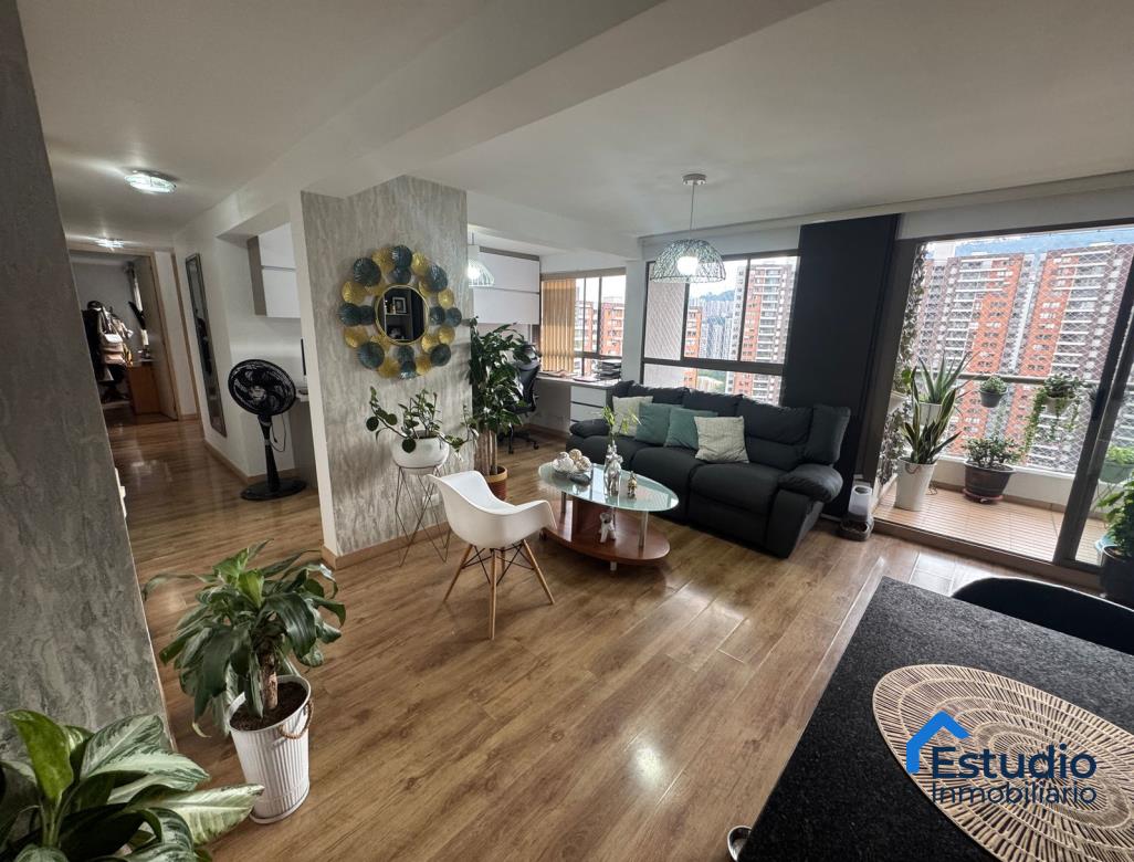 Apartamento en Venta Loma de los Bernal Medellin