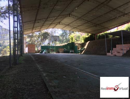 Casa Campestre en Venta vereda la clara parcelacion los cisnes Guarne